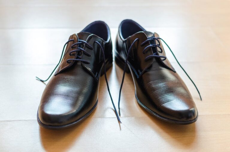 Buty męskie na wesele – detal, który robi różnicę